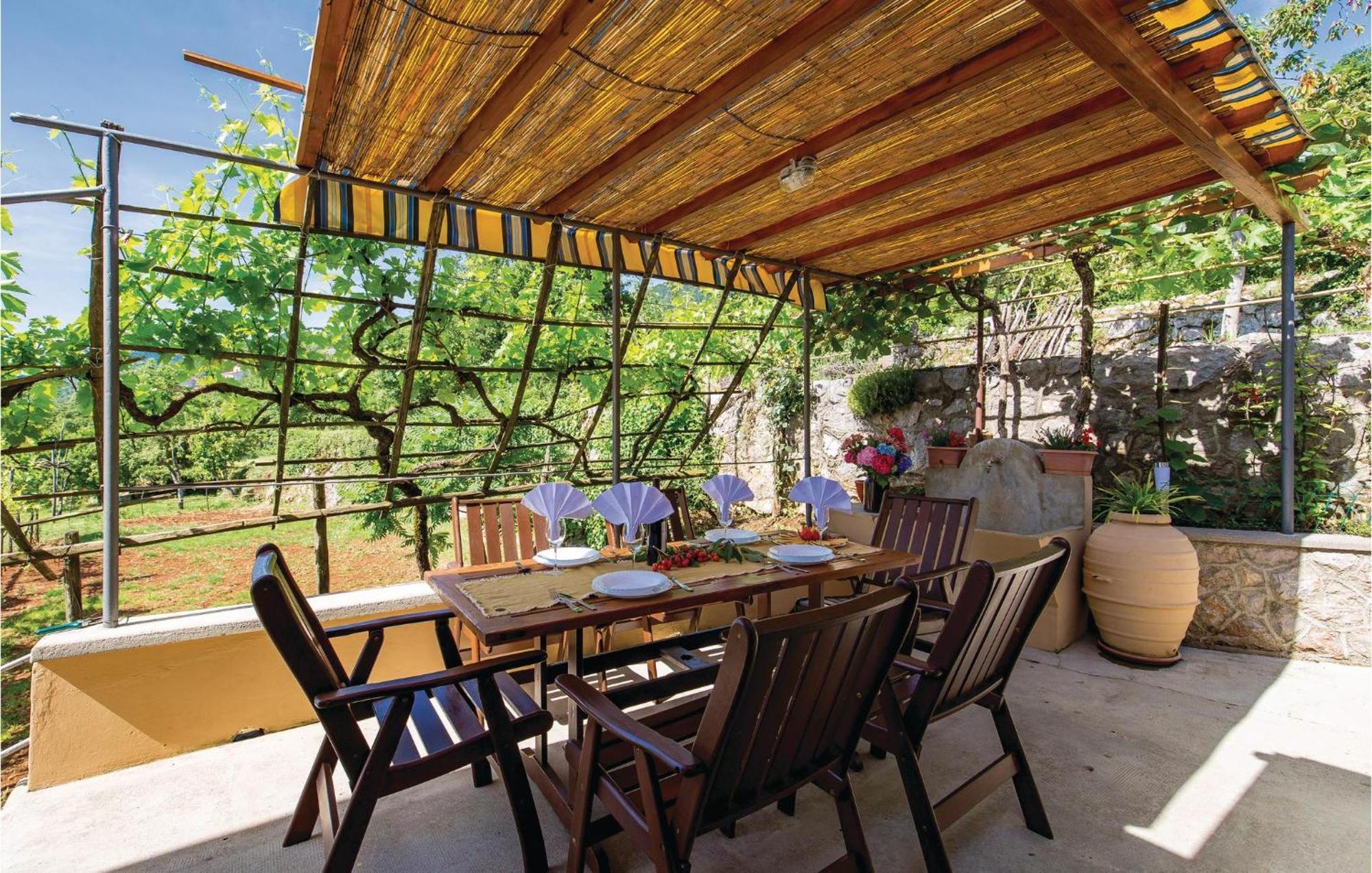 Beautiful Home In Lovran With House Sea View ภายนอก รูปภาพ